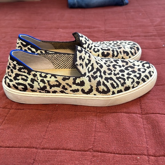 Women’s cheetah print Rothy’s “the original slip on sneaker “ - Picture 3 of 5